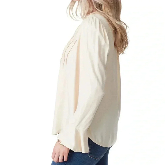 Jessica Simpson Women’s Cecily Long Sleeve Crepe Top - Picture 3 of 8